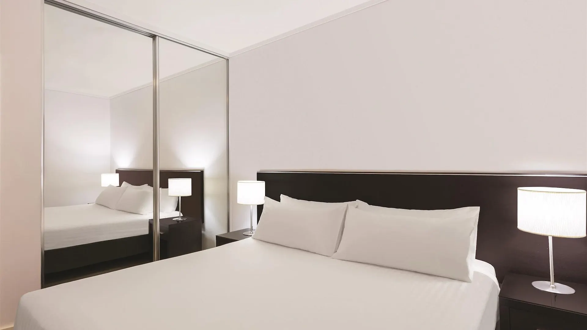 Adina Apartment Hotel Perth Barrack Plaza Australia