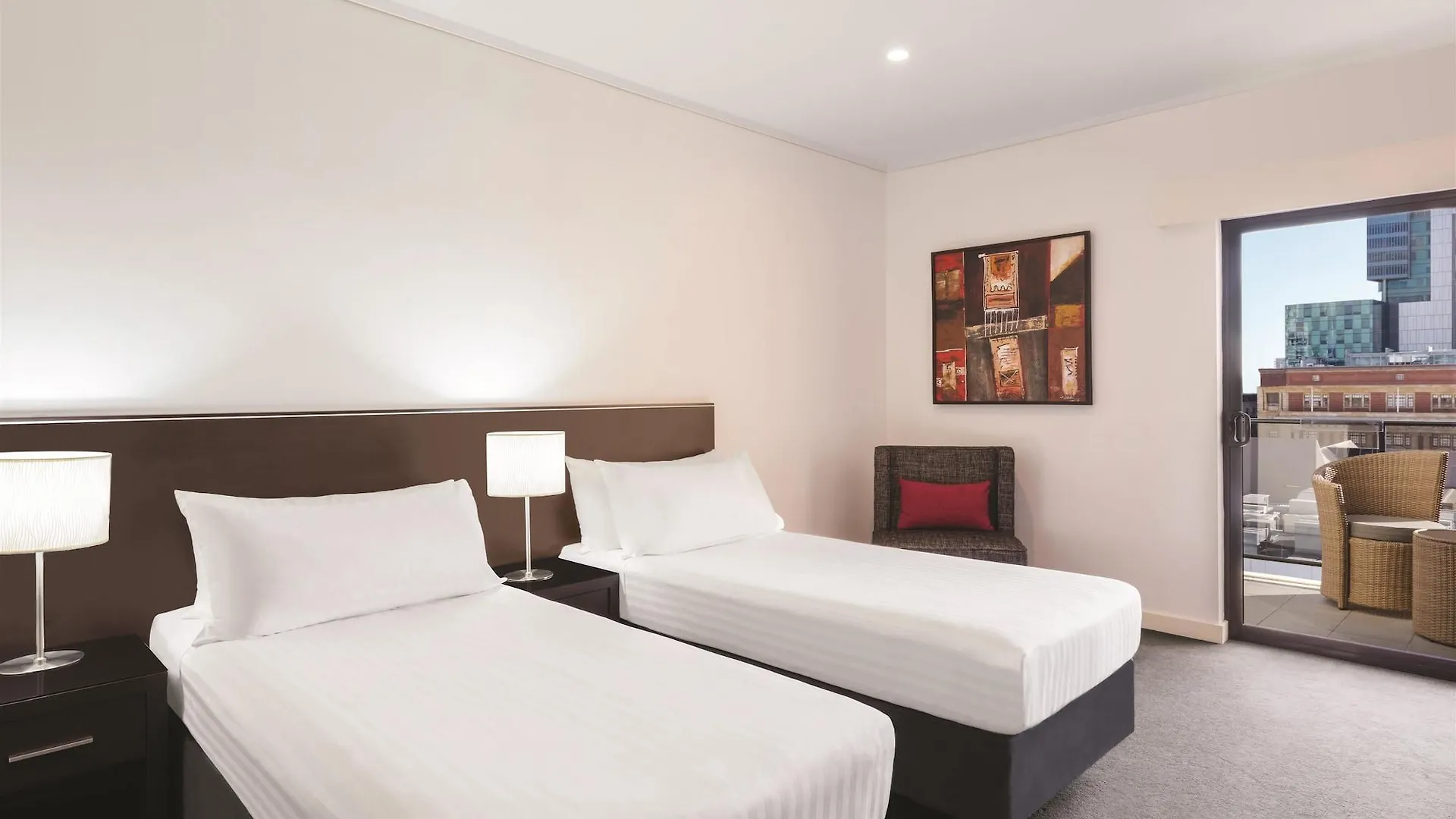 Adina Apartment Hotel Perth Barrack Plaza 4*,