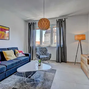 Lola App In Center, 4+1 Pax , Pula Croatia